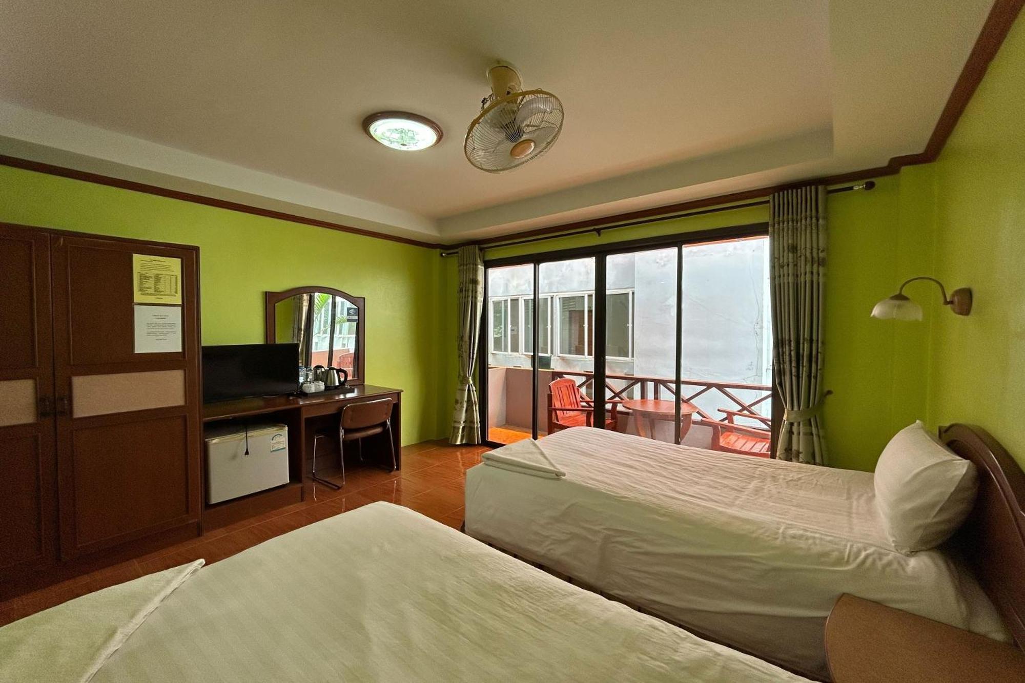 Me Mee Place & Tour Krabi Ao Nang Luaran gambar